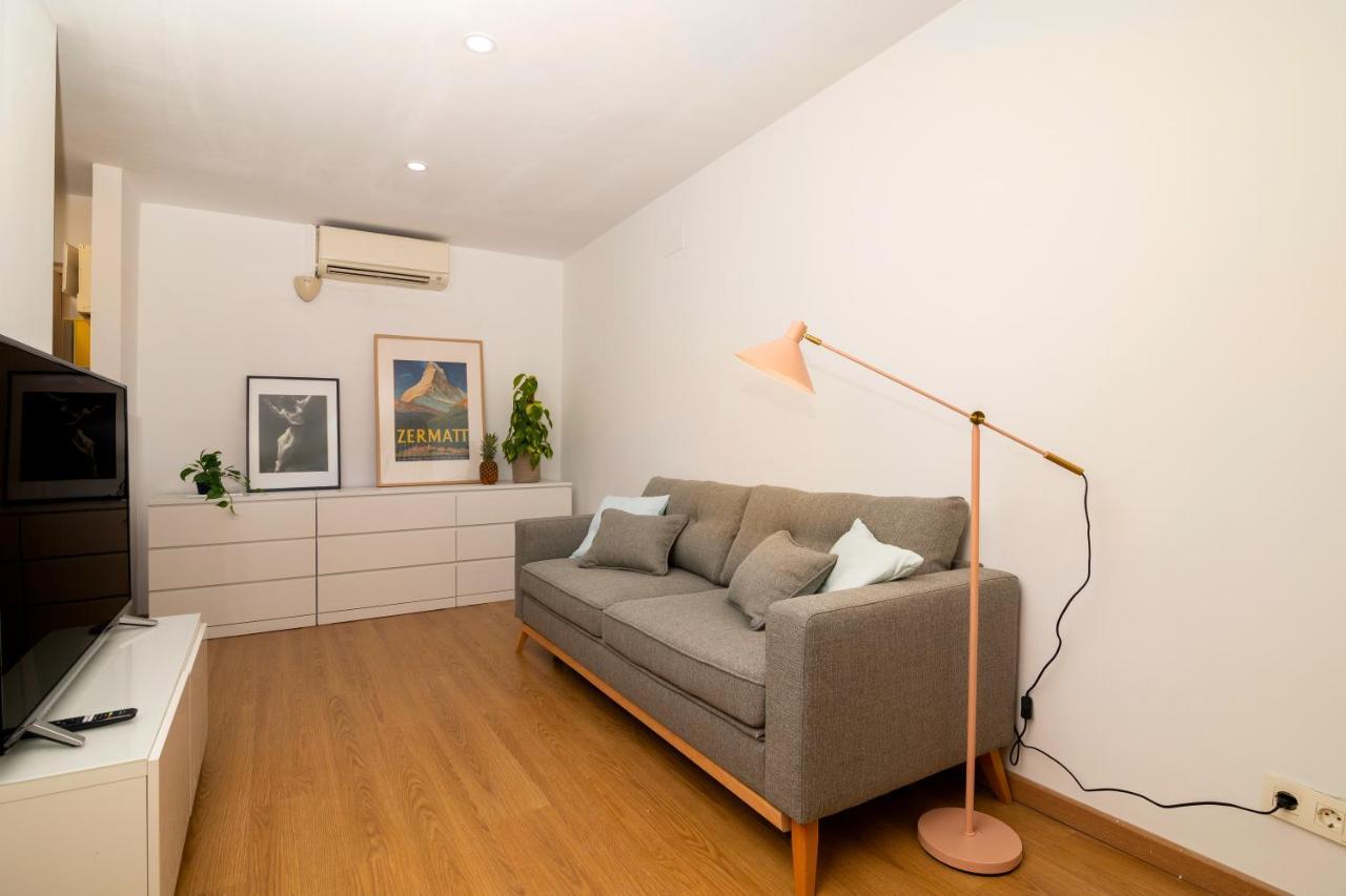 Barcelona Apartments In Born ภายนอก รูปภาพ