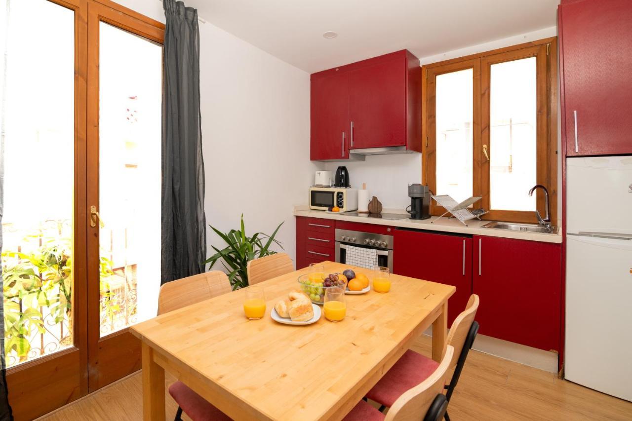 Barcelona Apartments In Born ภายนอก รูปภาพ