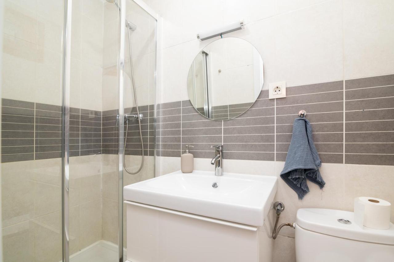 Barcelona Apartments In Born ภายนอก รูปภาพ