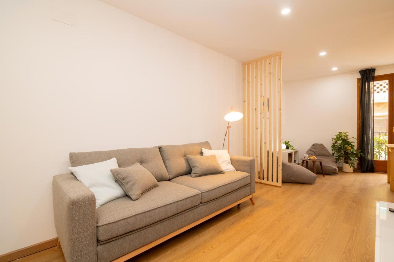 Barcelona Apartments In Born ภายนอก รูปภาพ
