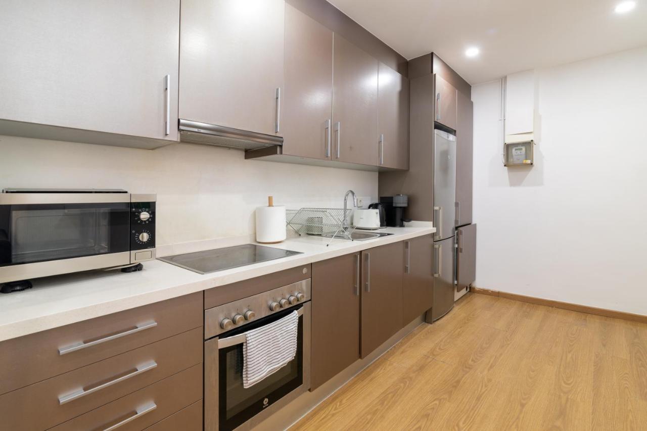 Barcelona Apartments In Born ภายนอก รูปภาพ