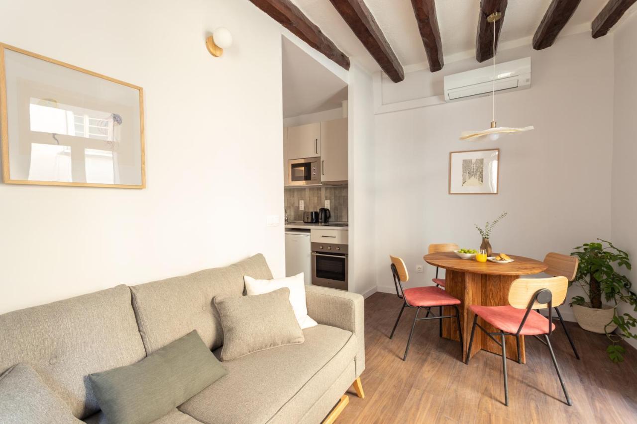Barcelona Apartments In Born ภายนอก รูปภาพ